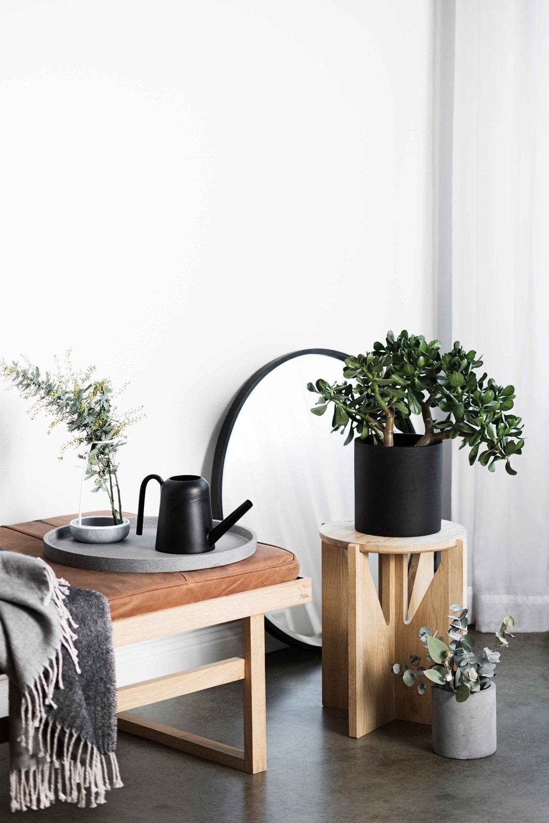 Lund | Concrete Pot Black (Large) - Mirra Interiors