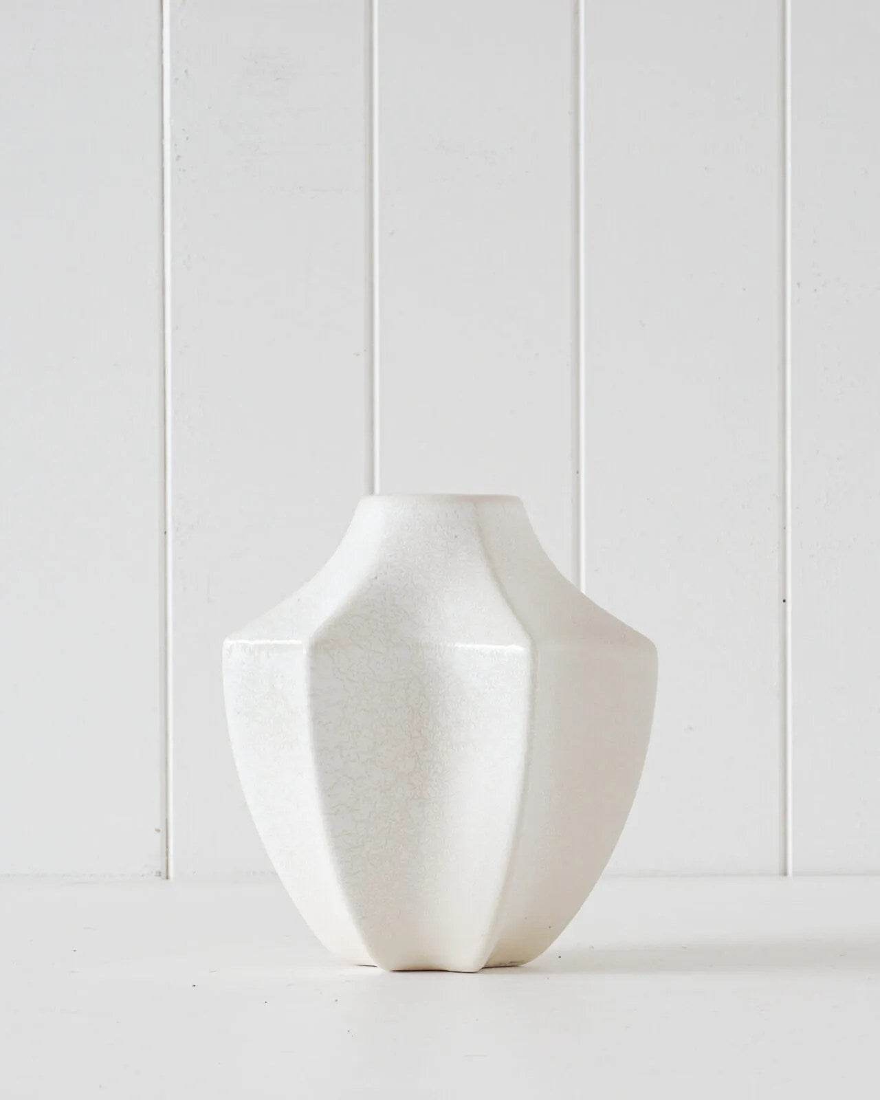 Kuori | Ceramic Crackle Vase White - Mirra Interiors