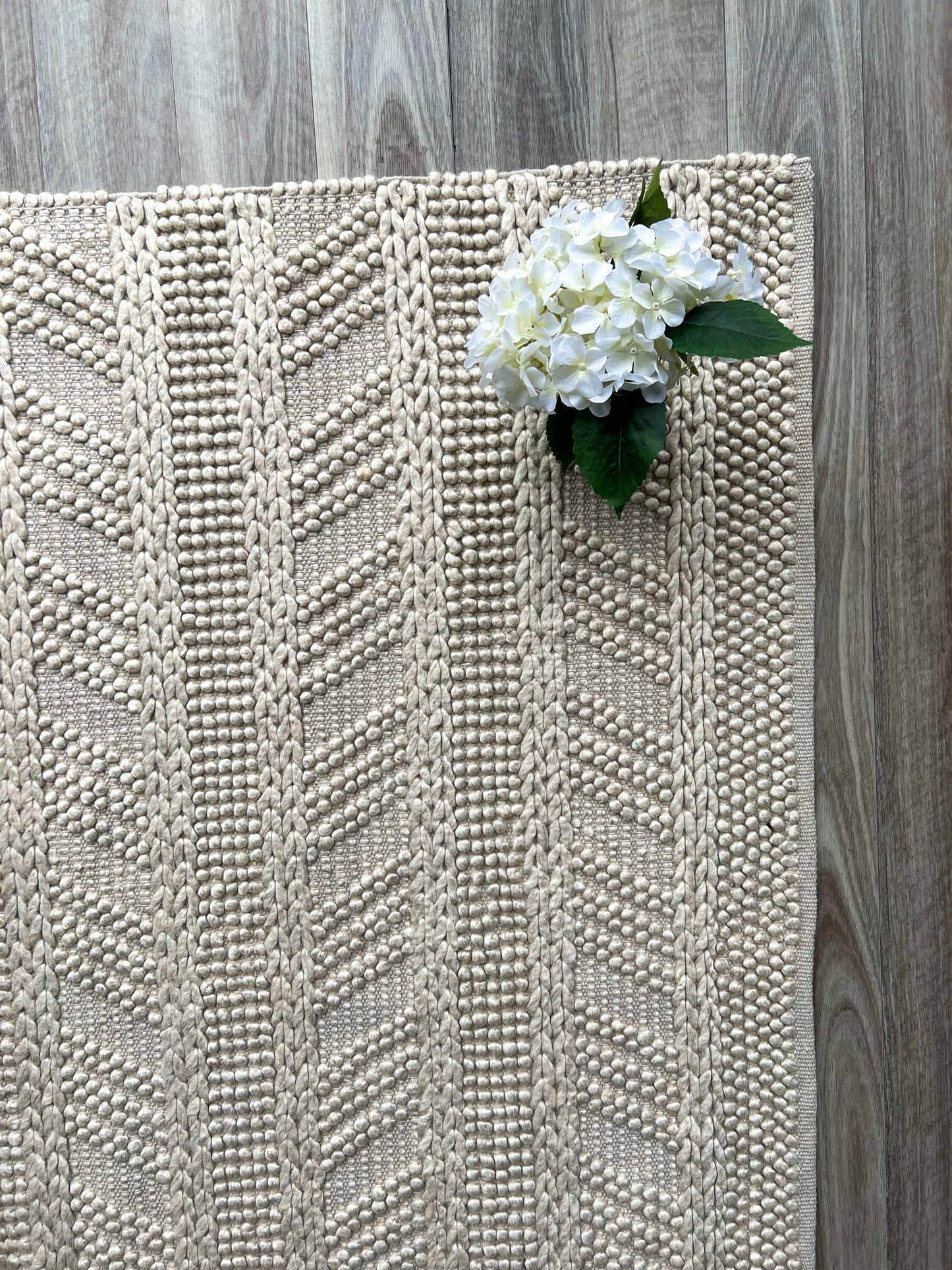 Zuri | Chevron Wool Rug Cream - Mirra Interiors
