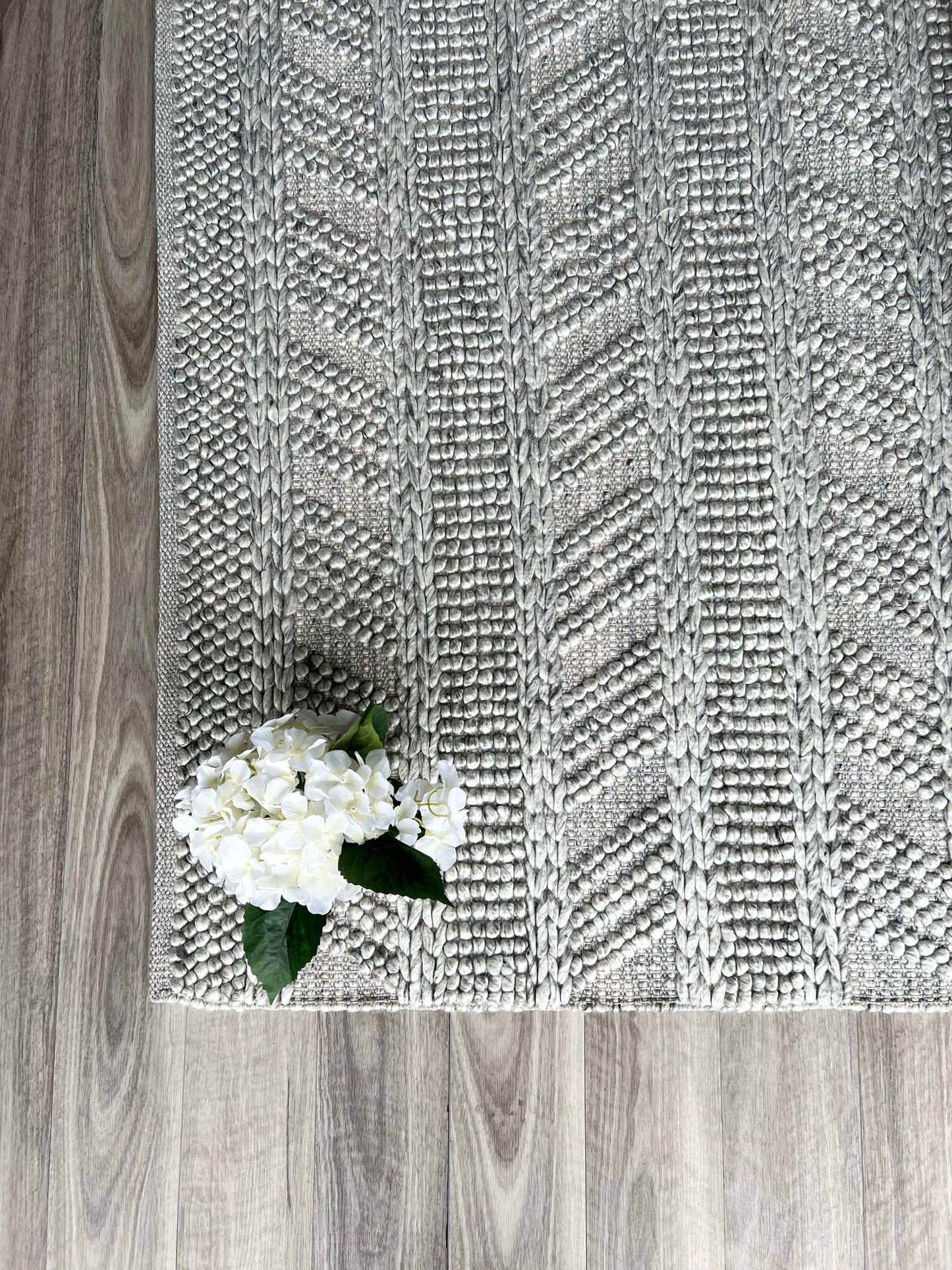 Zuri | Chevron Wool Rug Spotted Grey - Mirra Interiors