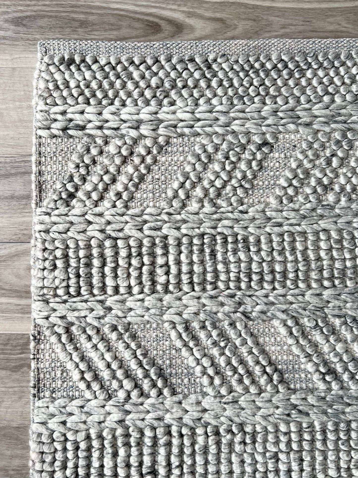 Zuri | Chevron Wool Rug Spotted Grey - Mirra Interiors