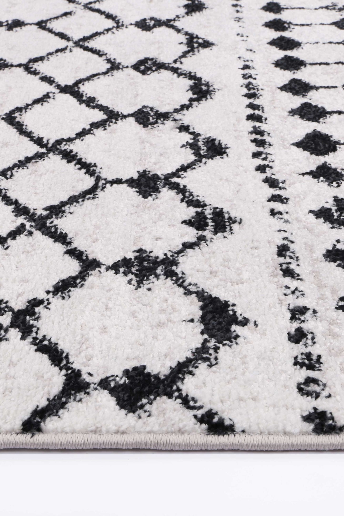 Bergen | Repeats Black and White Rug