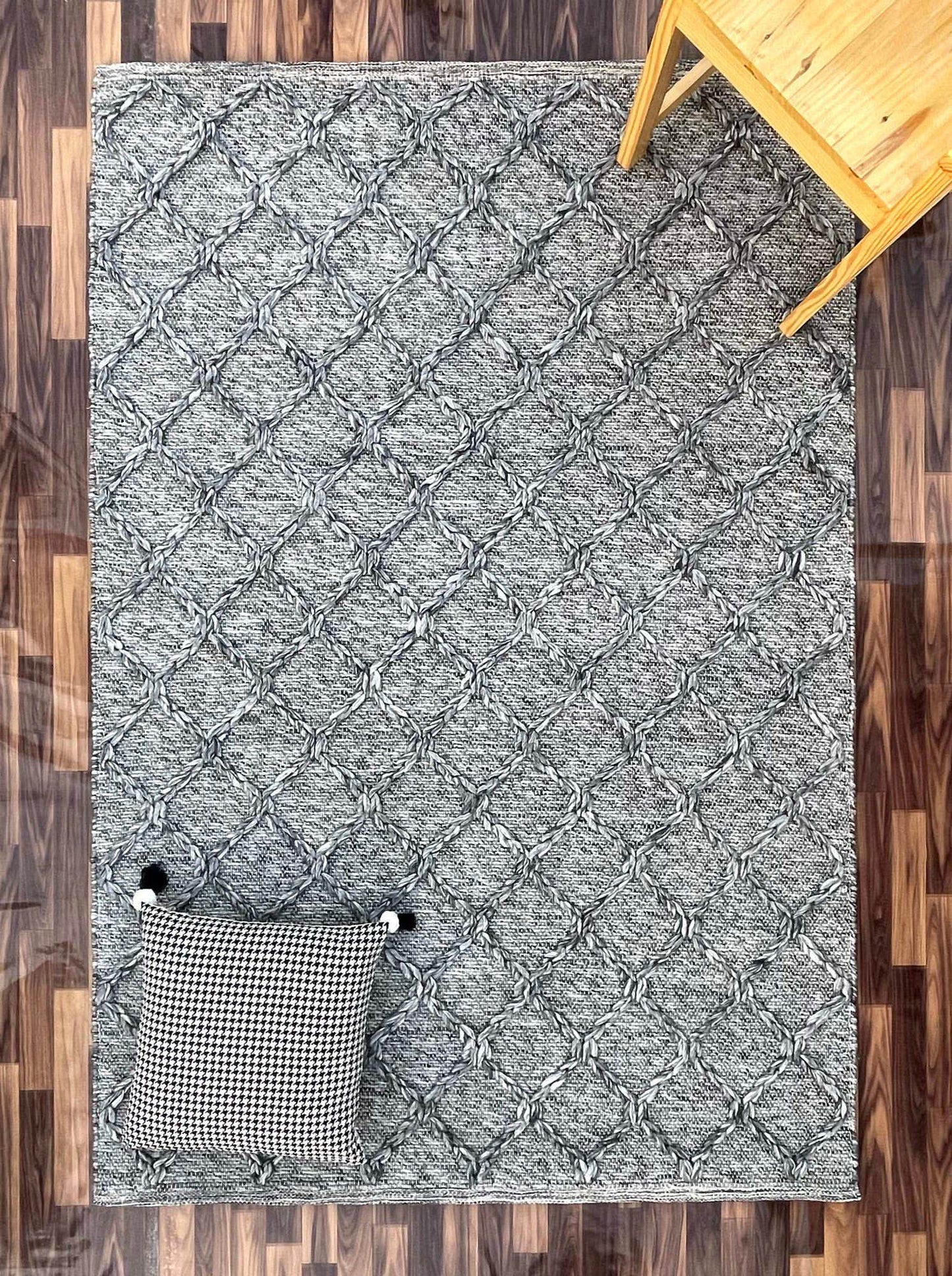 Hermes | Diamond Trellis Wool Rug Dark Grey - Mirra Interiors