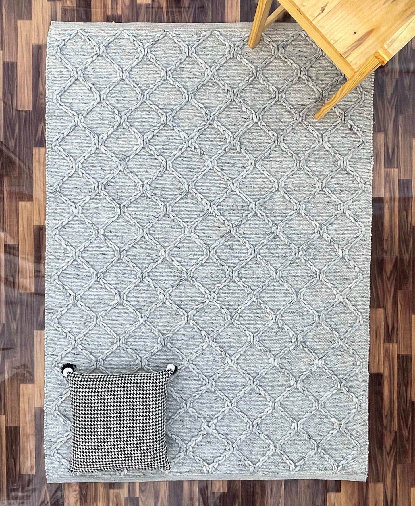 Hermes | Diamond Trellis Rug Spotted Grey - Mirra Interiors