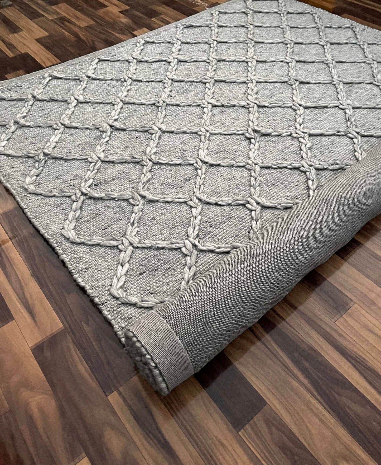 Hermes | Diamond Trellis Rug Spotted Grey - Mirra Interiors