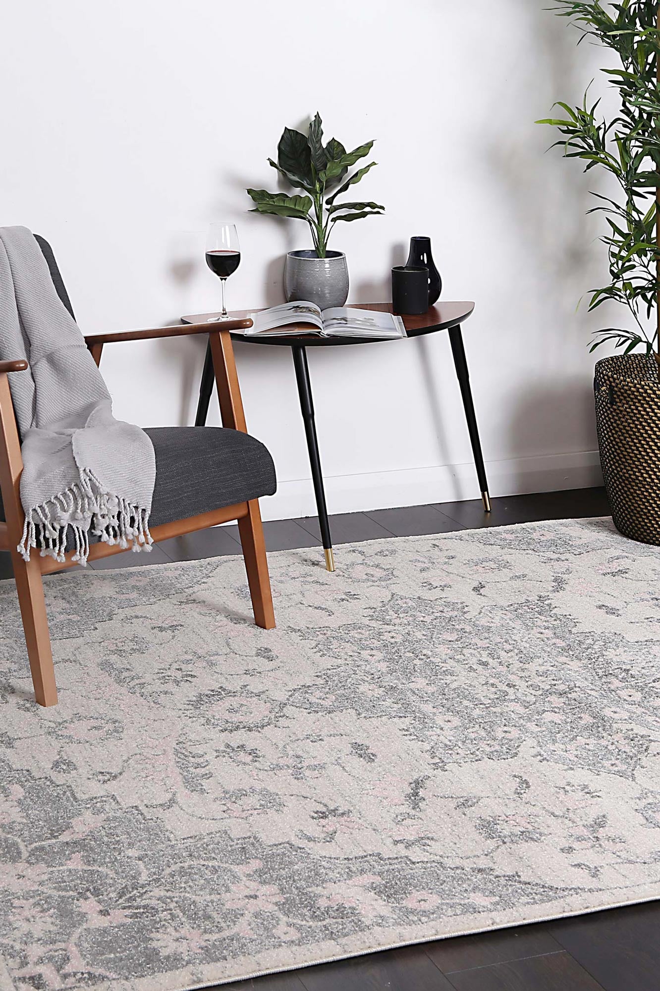 Delicate | Madeleine Rug - Grey & Ivory