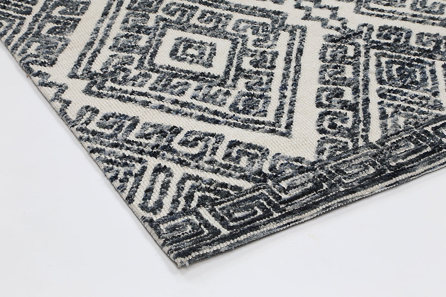 Amritsar | Glenfalls Tribal Rug - Anthracite