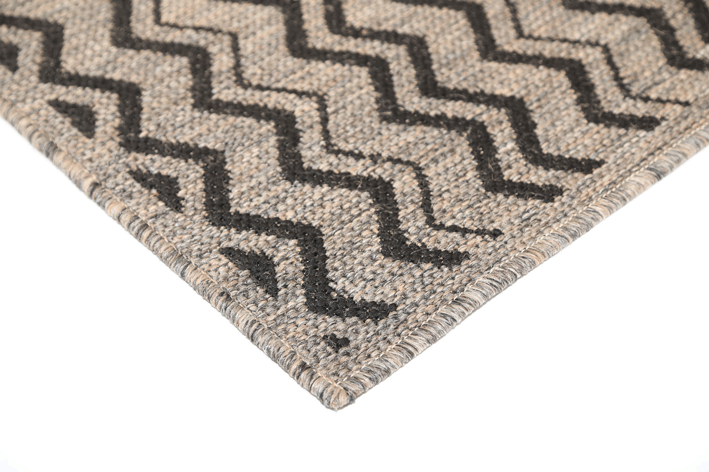 Sisalo | Geometric Rug - Beige & Black