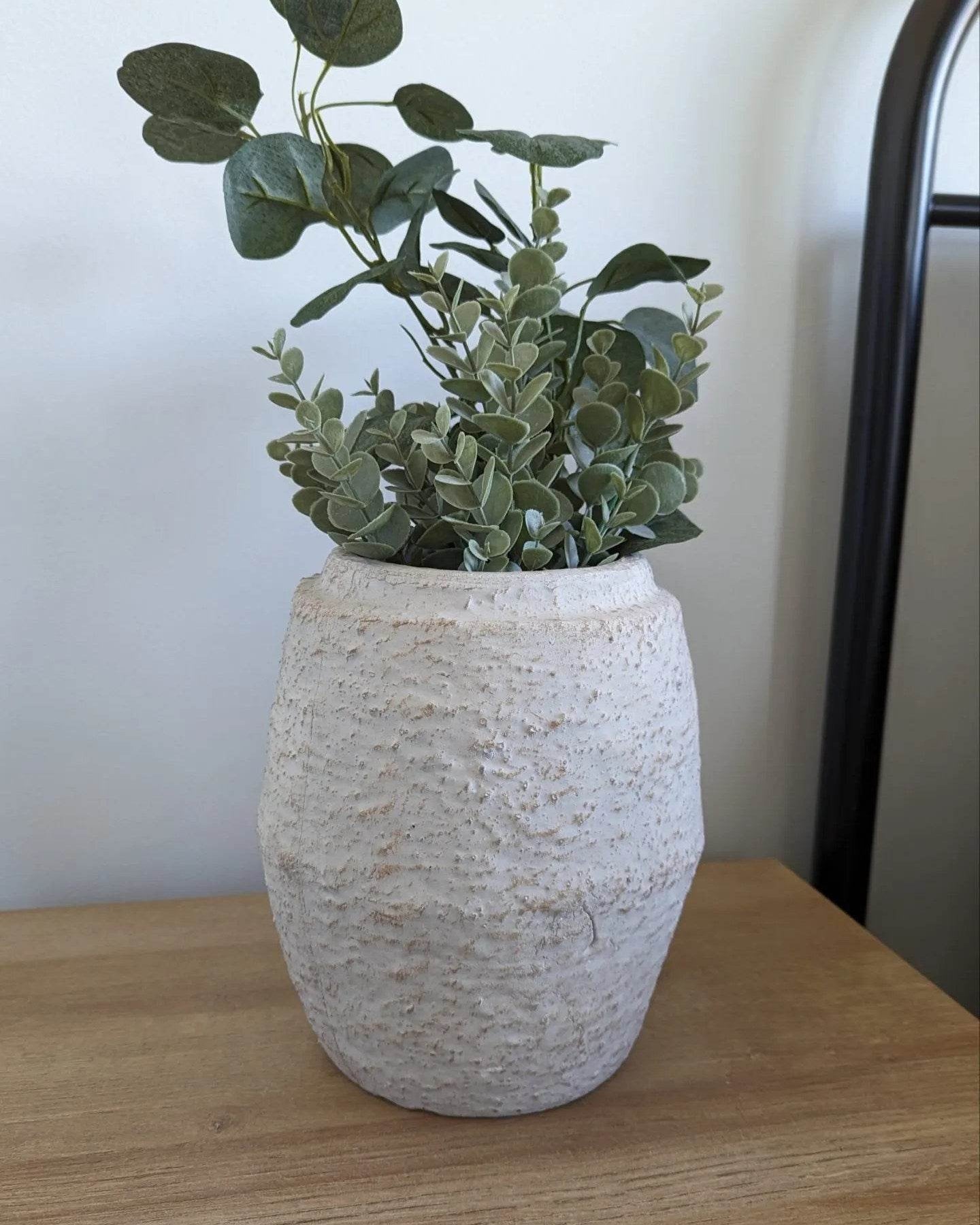 Luna | Organic Textured Vase White - Mirra Interiors