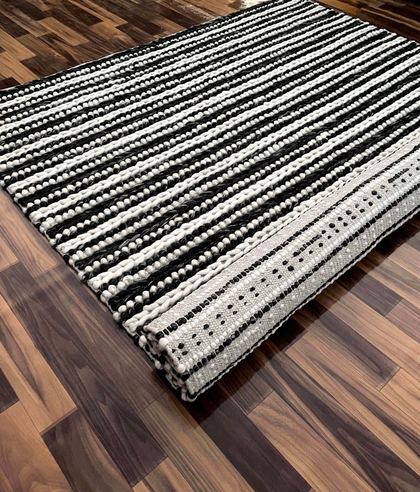 Saanvi | Stripe Wool Rug Carbon - Mirra Interiors