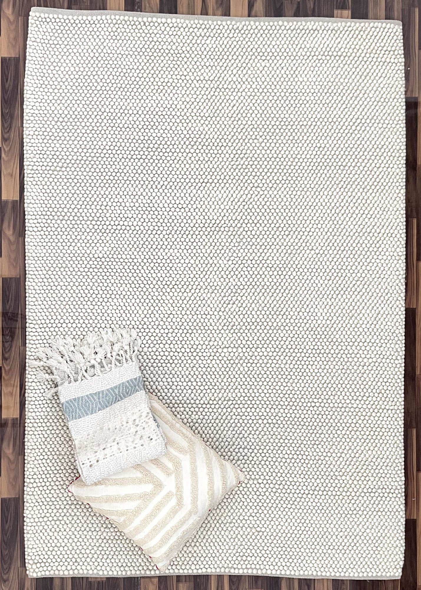 Agnes | Pebble Wool Rug Natural White - Mirra Interiors