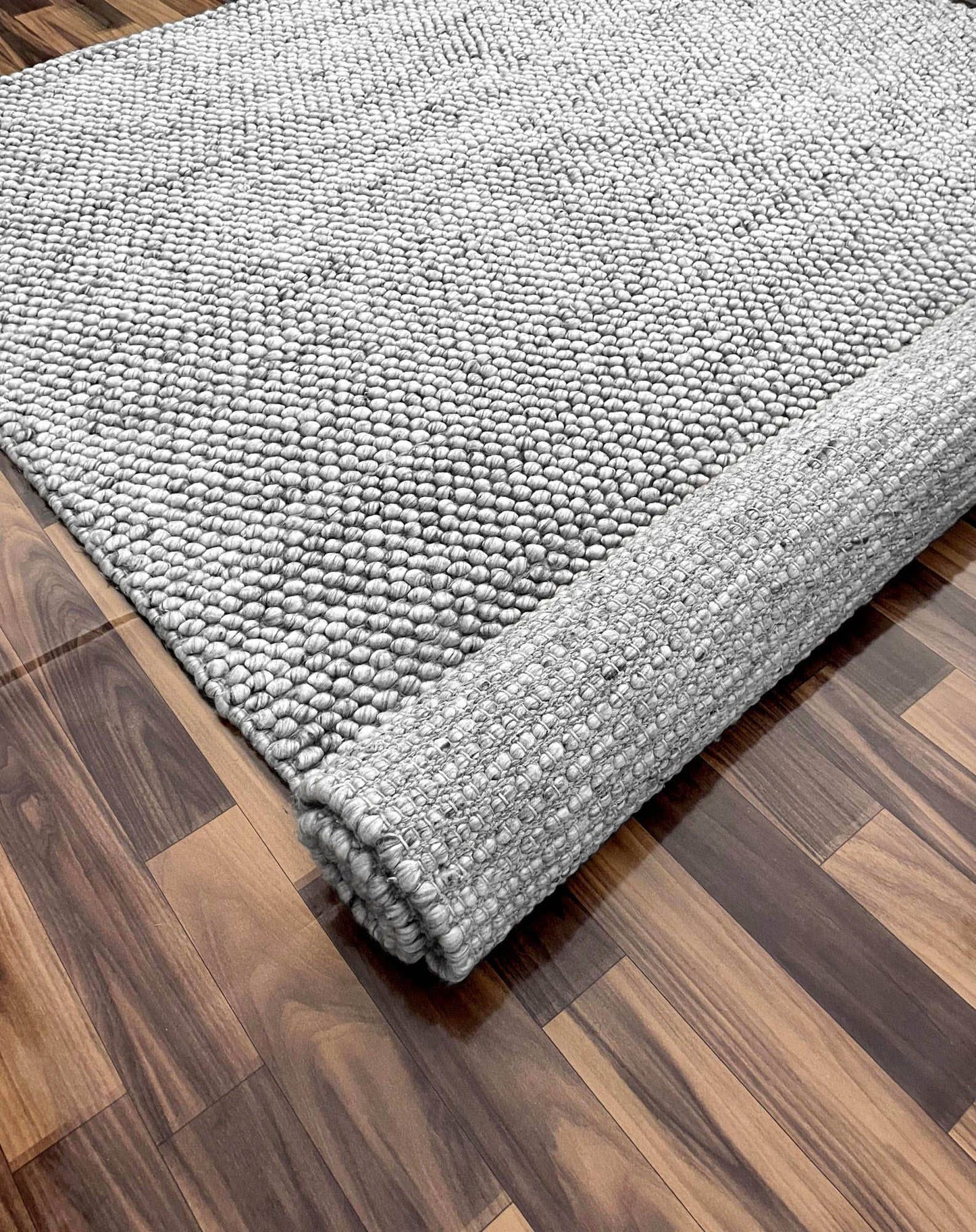 Agnes | Pebble Wool Rug Spotted Grey - Mirra Interiors