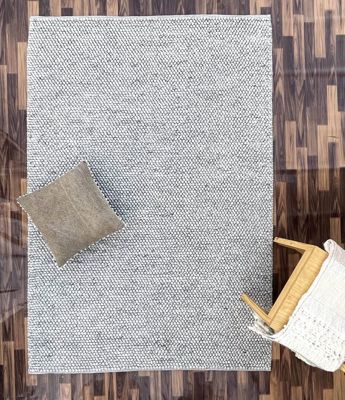 Agnes | Pebble Wool Rug Spotted Grey - Mirra Interiors