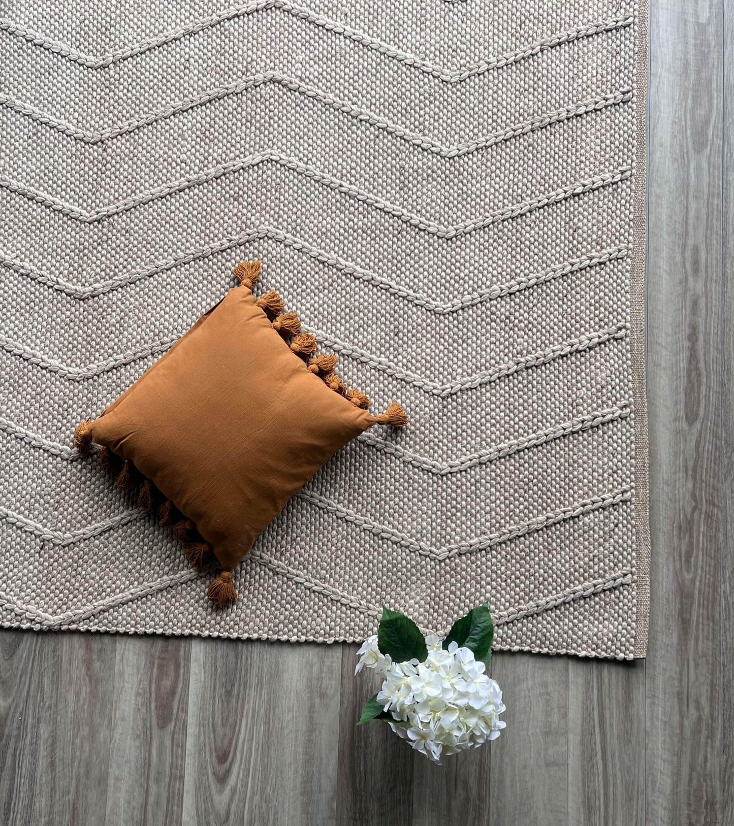 Athena | Chevron Wool Rug Beige - Mirra Interiors