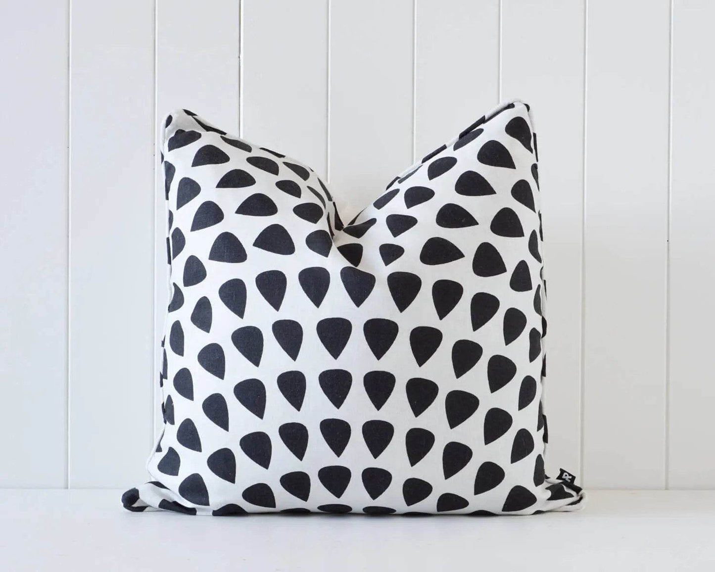 Honeymoon | Self-Piped Linen Cushion Black - Mirra Interiors
