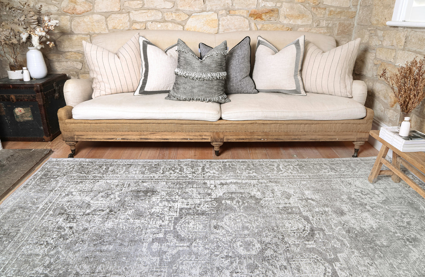 Distressed Vintage Chilaz Grey Rug - VITAL 2085-04