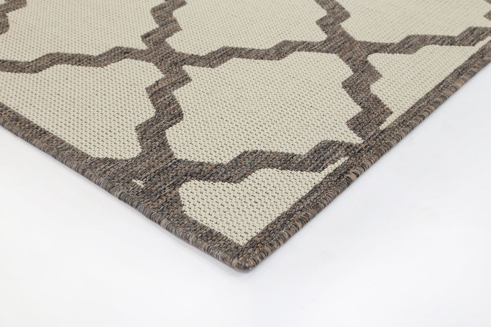 Sisalo | Geometric Rug - Cream & Grey