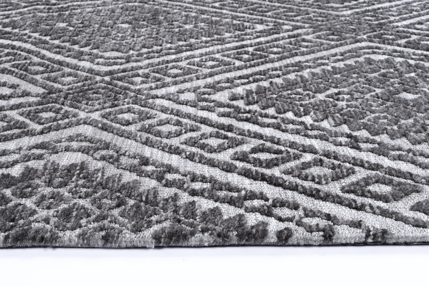 Amritsar | Majitha Plush Rug - Grey