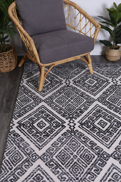 Amritsar | Glenfalls Tribal Rug - Anthracite