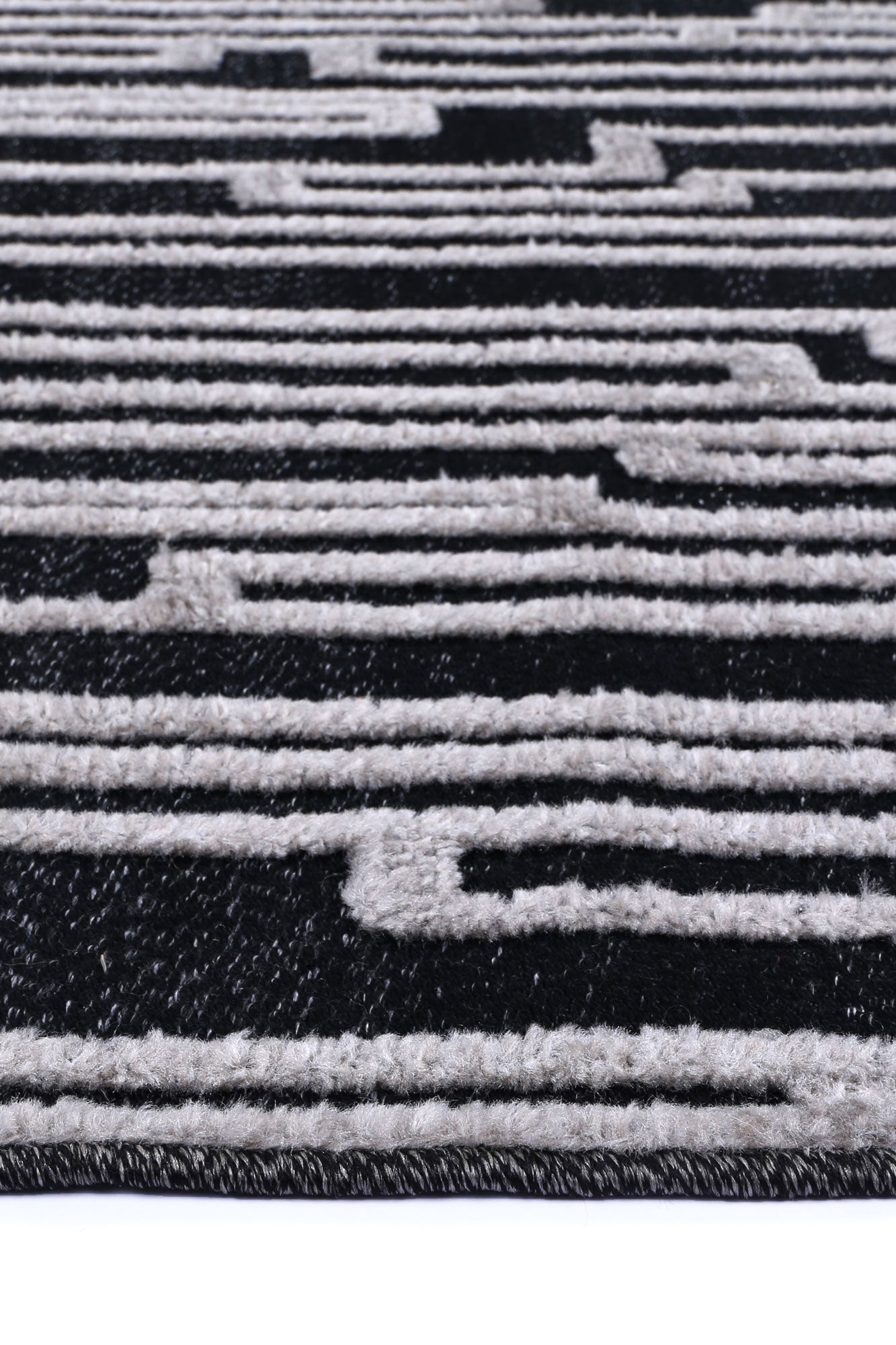 Ares | Arcadia Geomteric Black and White Rug