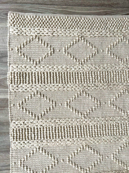 Zuri | Diamond Wool Rug Cream - Mirra Interiors
