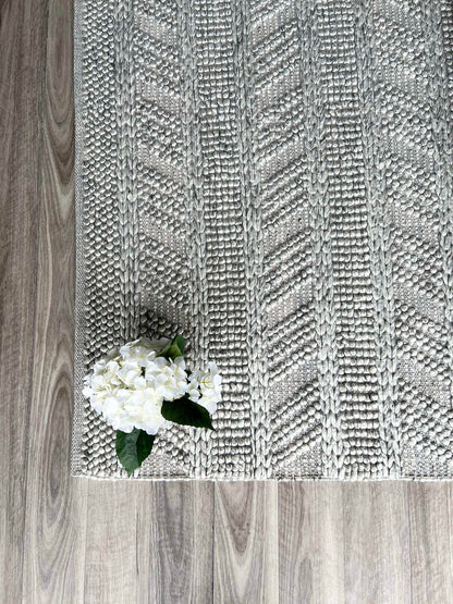 Zuri | Chevron Wool Rug Spotted Grey - Mirra Interiors