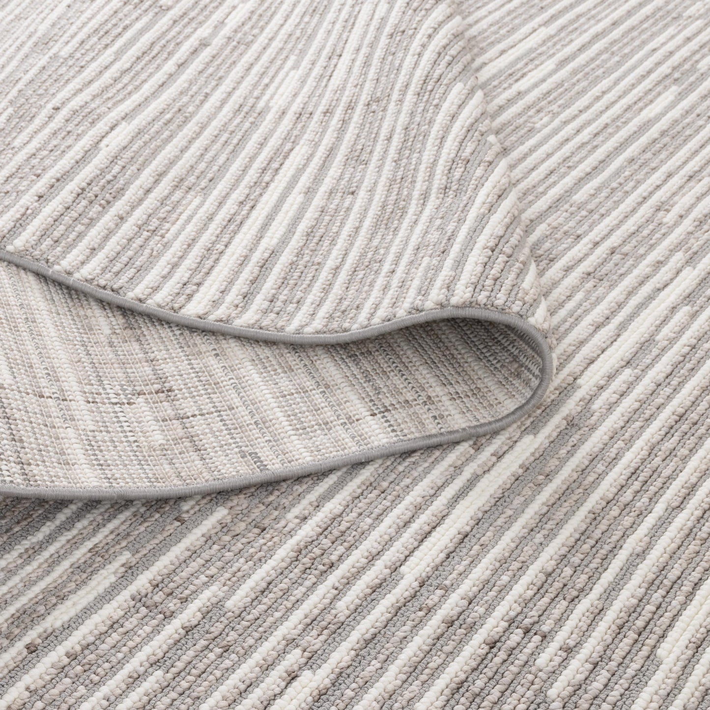 Berno | Loop Lines Rug - Silver & Ivory