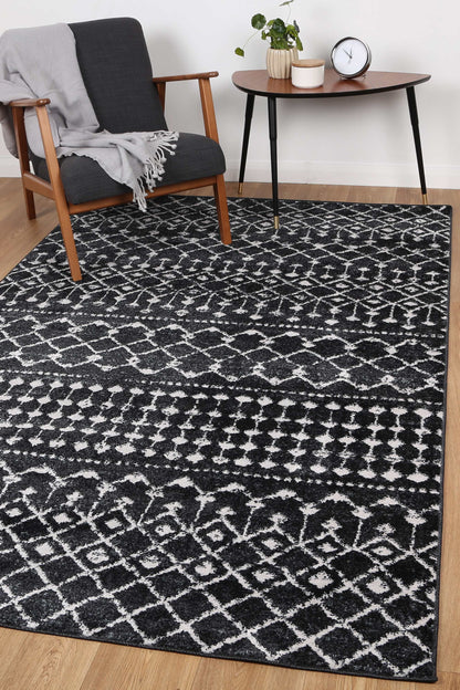 Bergen | Repeats Black and White Rug