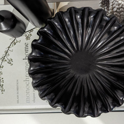 Lyra | Marble Fluted Ruffle Bowl Black - Mirra Interiors