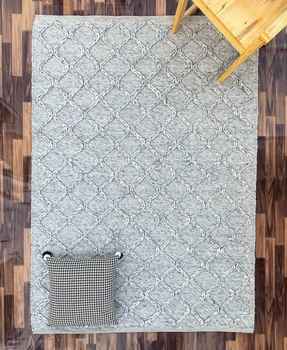 Hermes | Diamond Trellis Rug Spotted Grey - Mirra Interiors