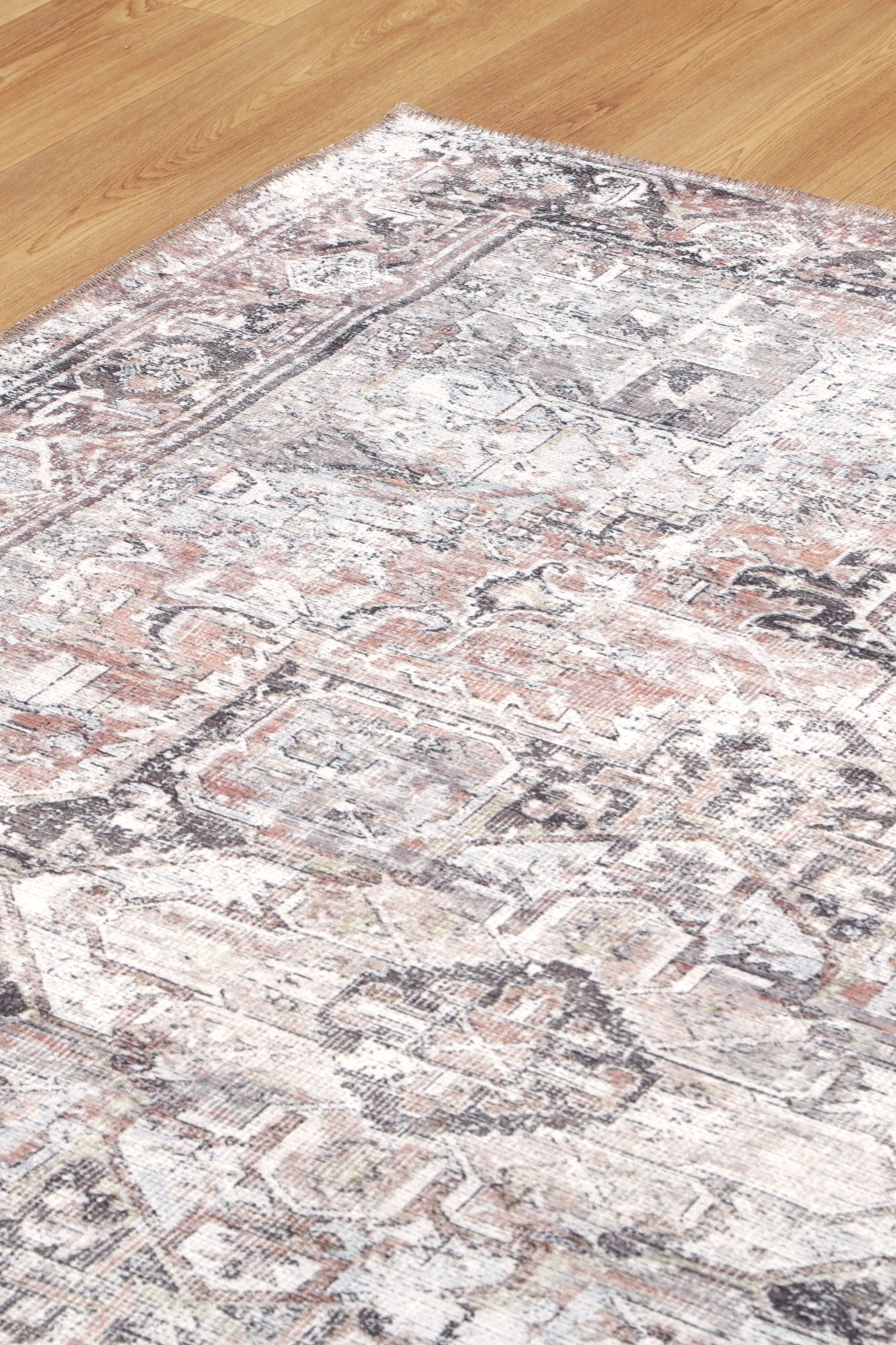 Amelie Machine Washable Rug