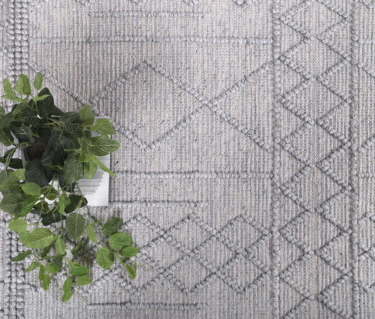 Himalaya | Diamond Tribal Wool Rug - Grey