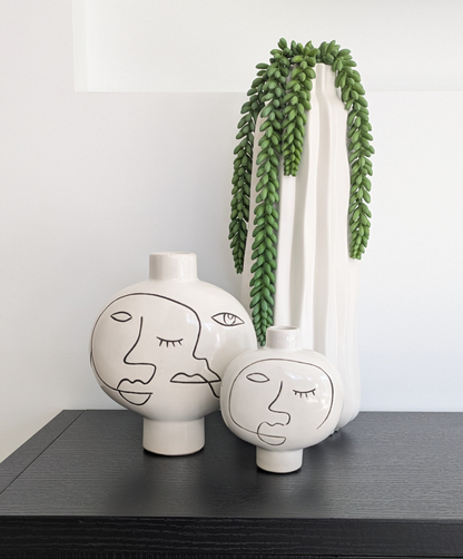 Femme | Ceramic Face Vase White & Black
