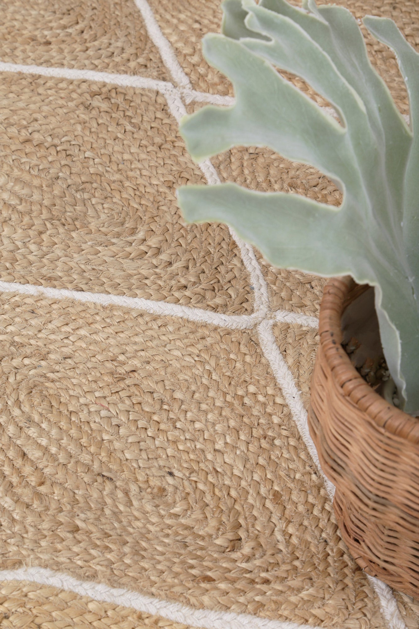 Artisan | Diamond Flatweave Rug - Natural