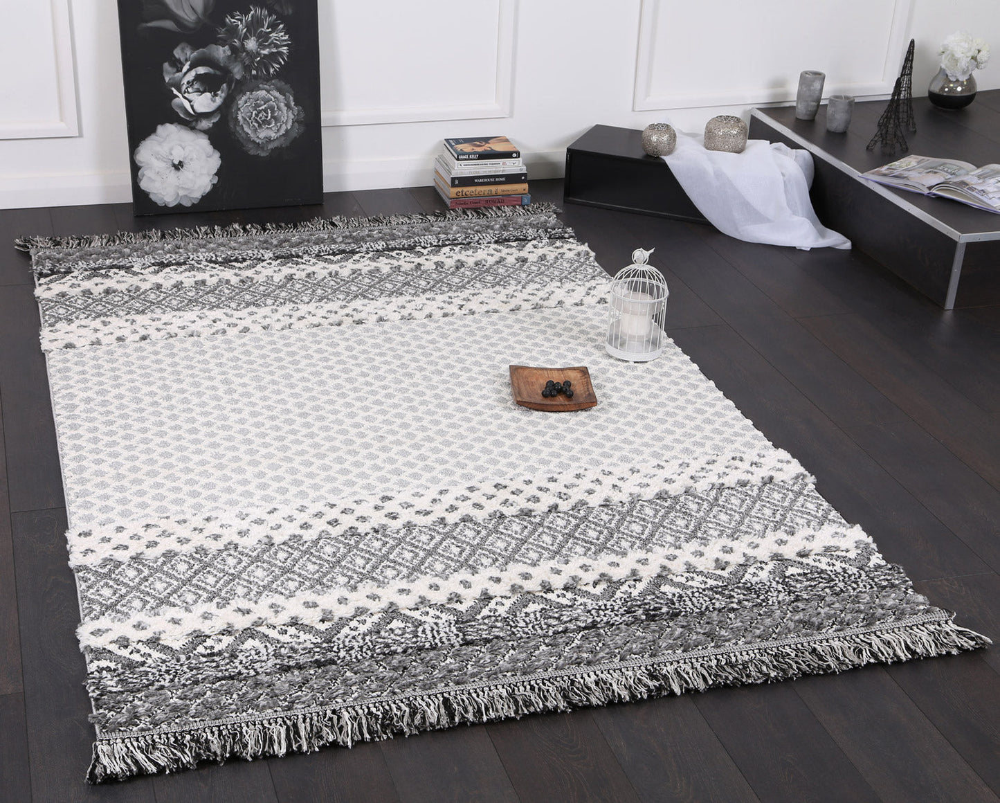 Mono | Tribal Edge Rug - Cream & Anthracite