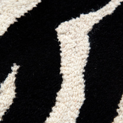 Les Nomades Zanzibar | Wool Rug - Black & White