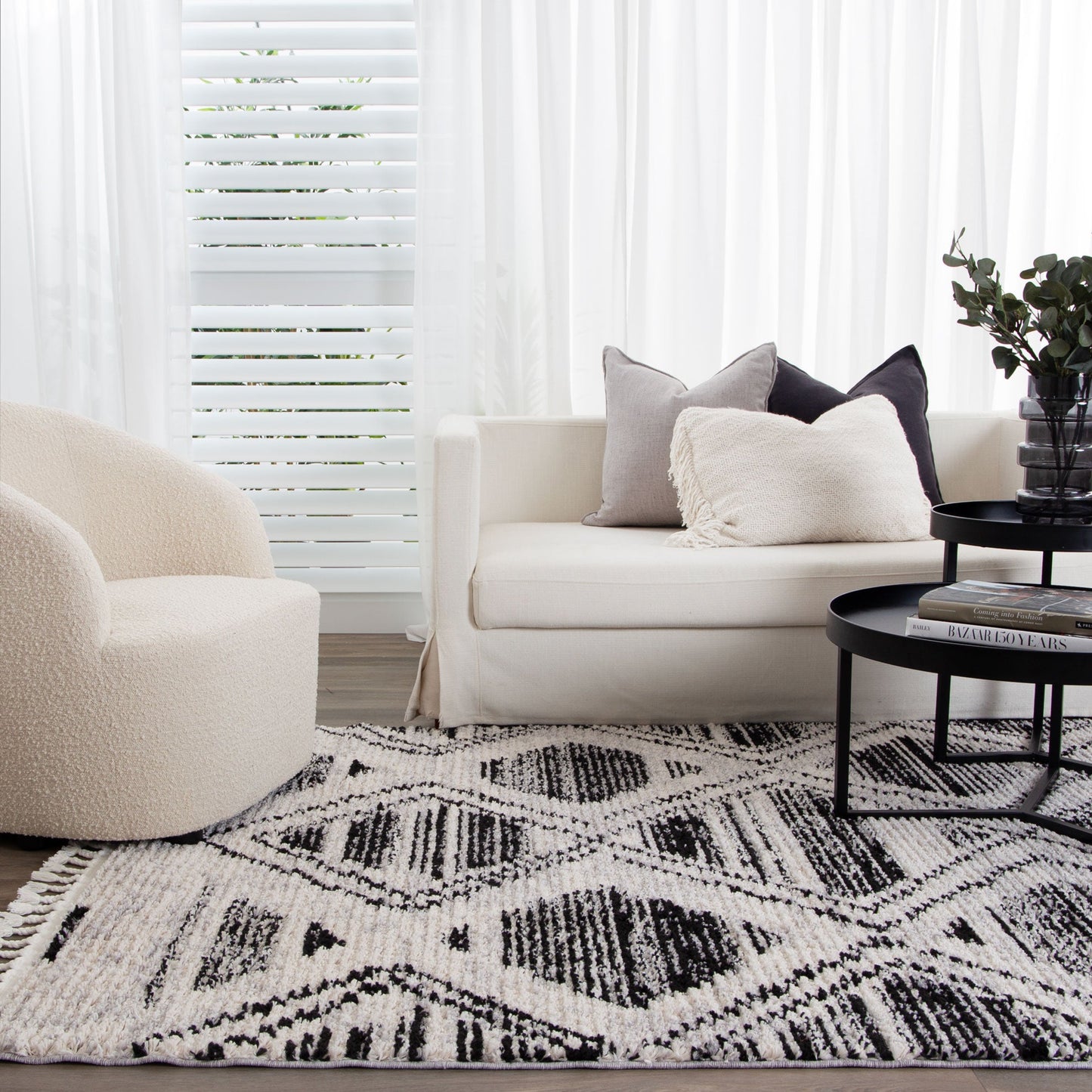 Mansour | Diamond Black & White Geometric Rug
