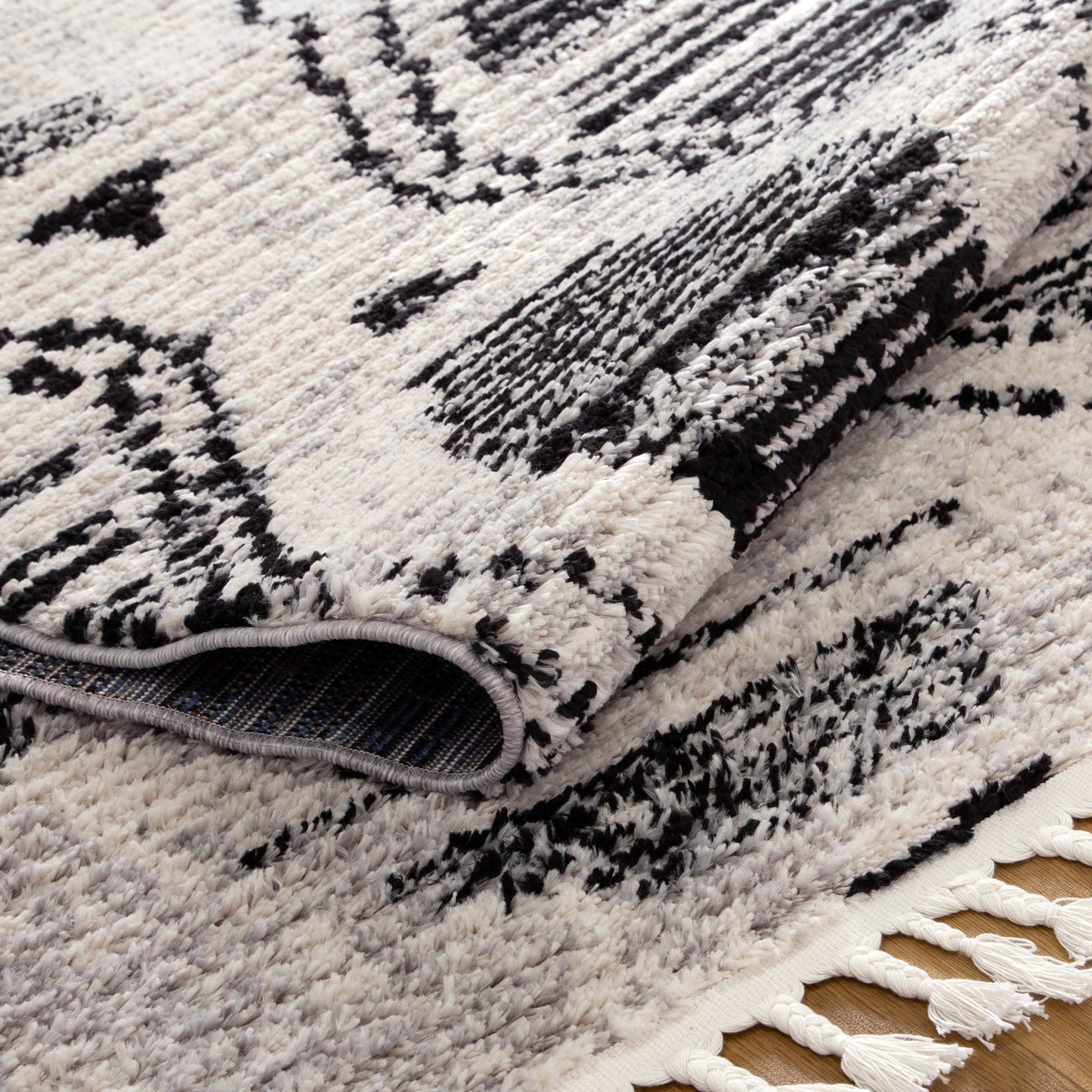 Mansour | Diamond Black & White Geometric Rug