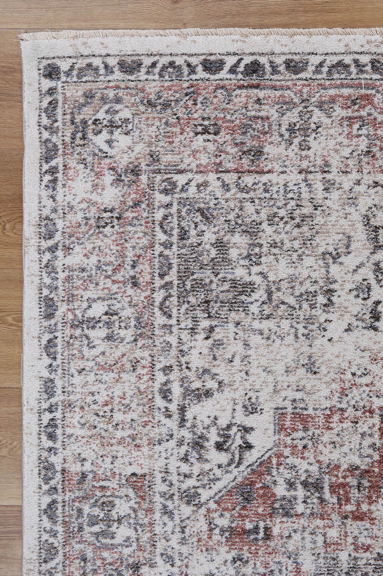 Maryland | Distressed Vintage Rug - Rust & Charcoal
