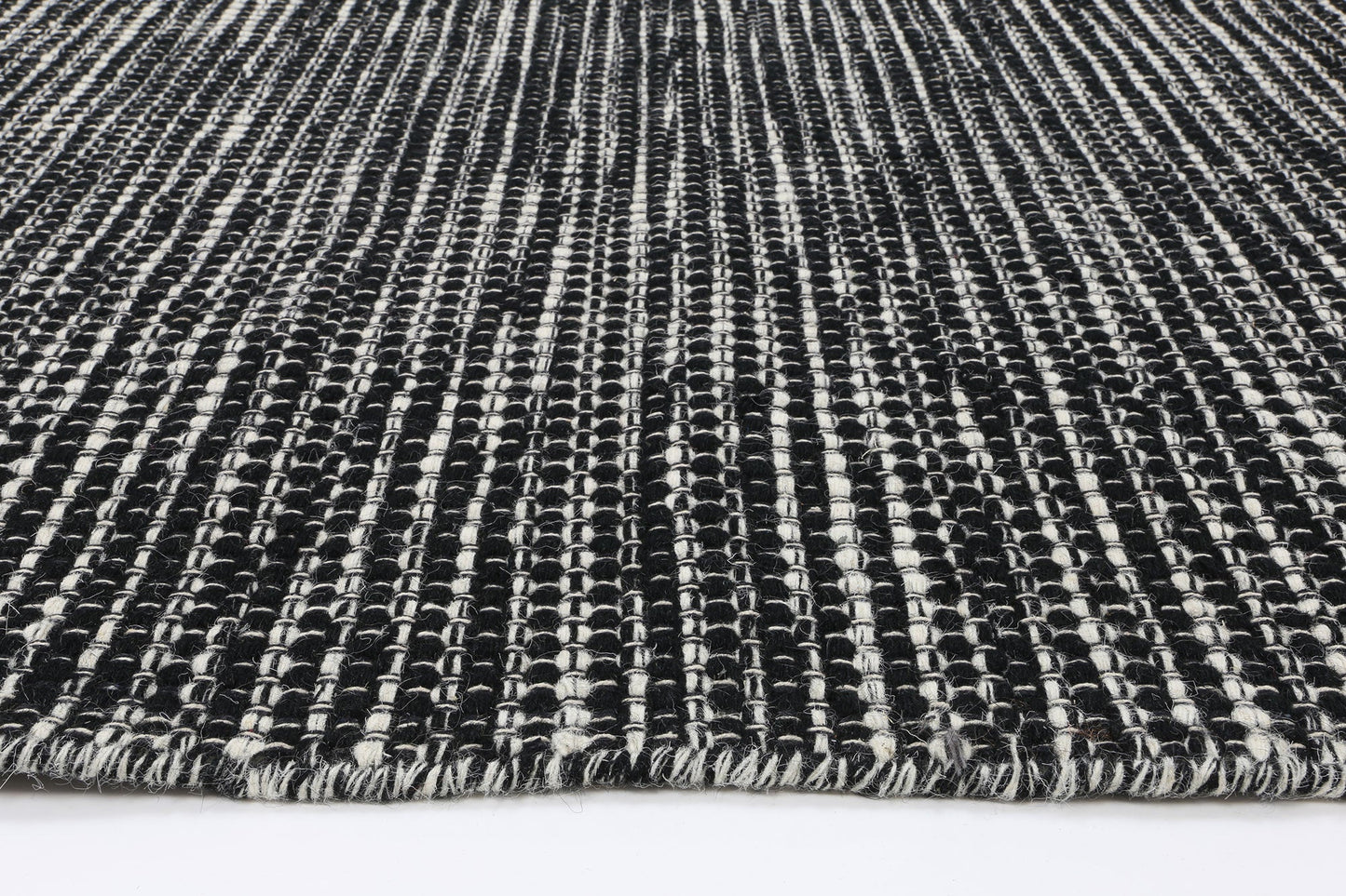 Nordic | Reversible Wool Rug -  Black & White