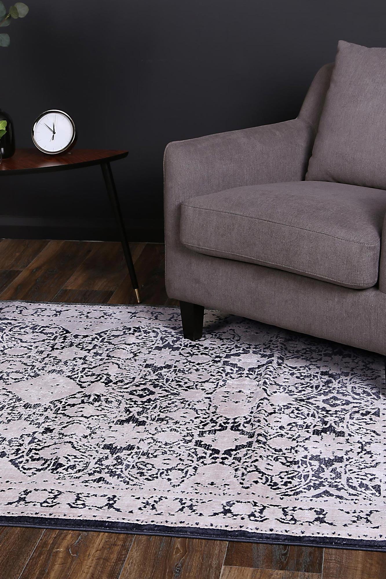 Rapsody | Rossini Traditional Rug - Navy