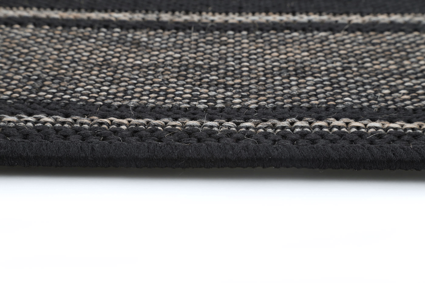 Sisalo | Bordered Line Pattern Rug - Black