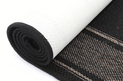 Sisalo | Bordered Line Pattern Rug - Black