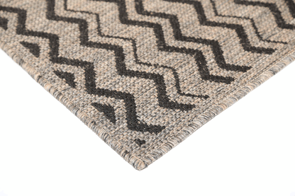 Sisalo | Geometric Rug - Beige & Black