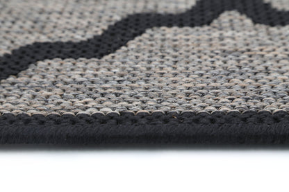 Sisalo | Geometric Rug -  Beige & Black