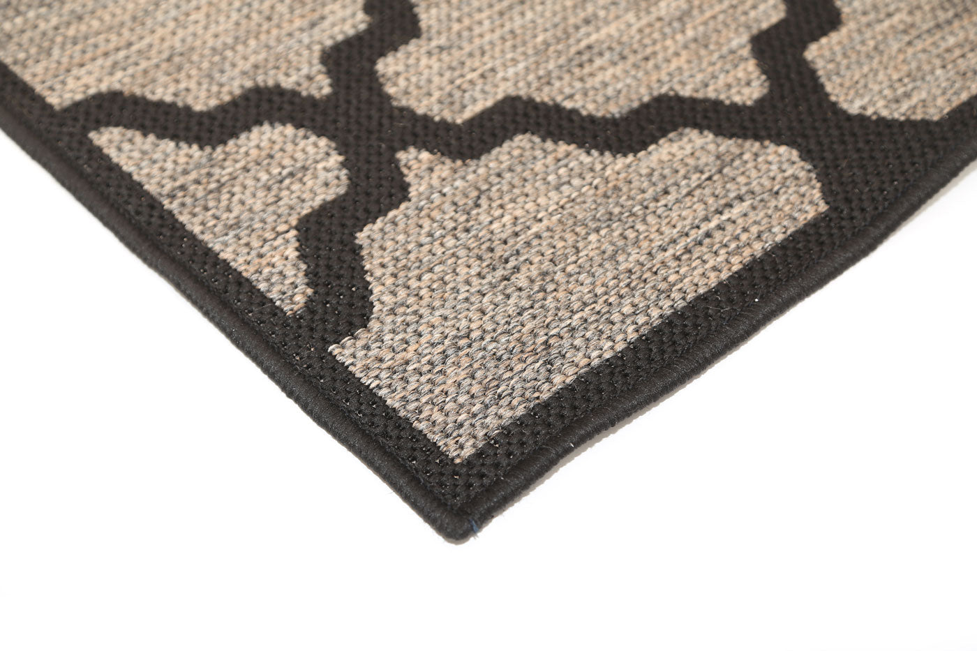 Sisalo | Geometric Rug -  Beige & Black