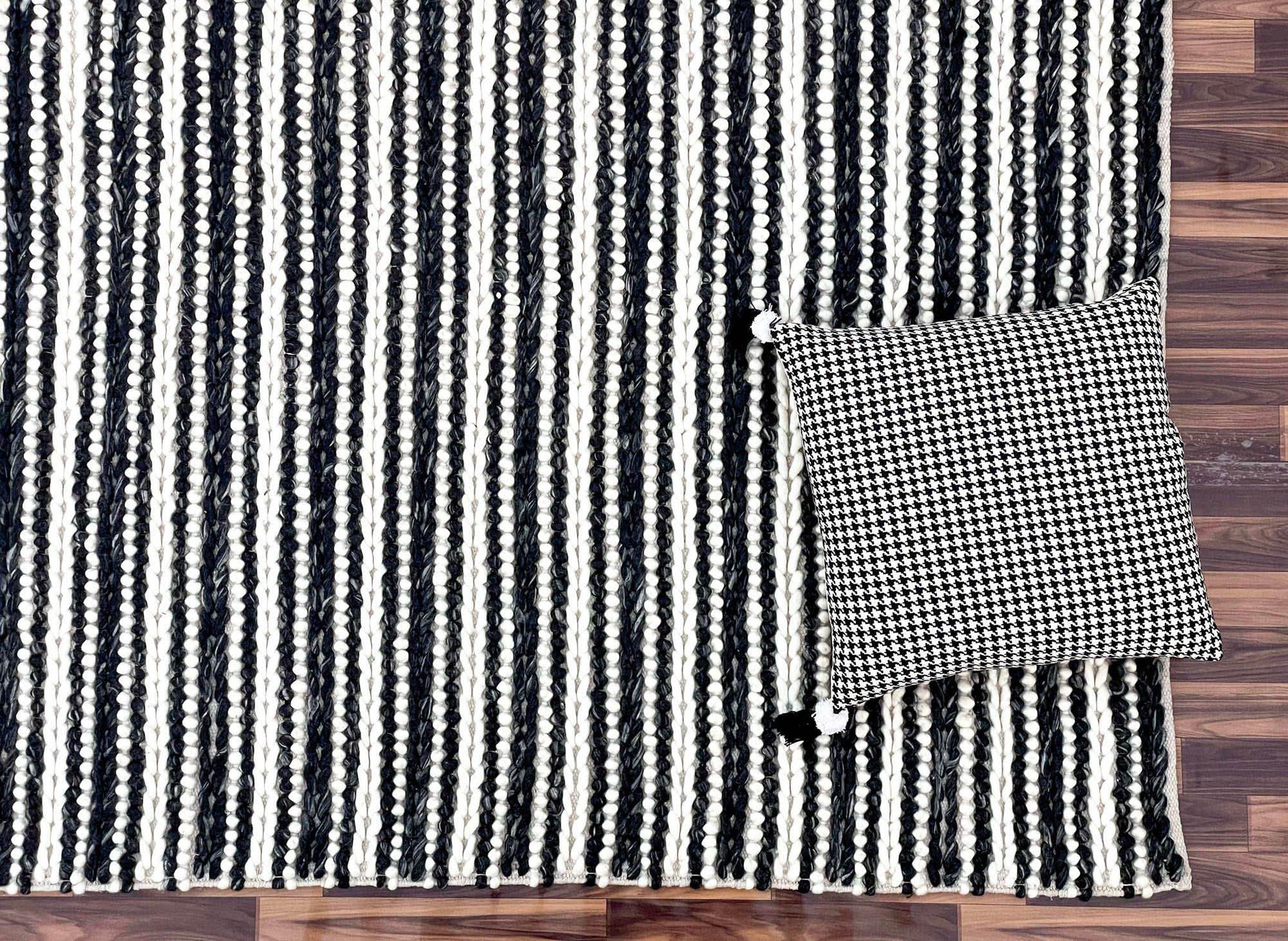 Saanvi | Stripe Wool Rug Carbon - Mirra Interiors