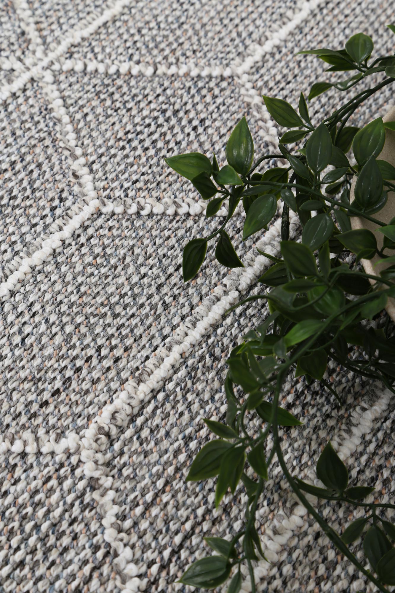 Vanuatu | Totori Geometric Flatweave Rug - Ash Grey