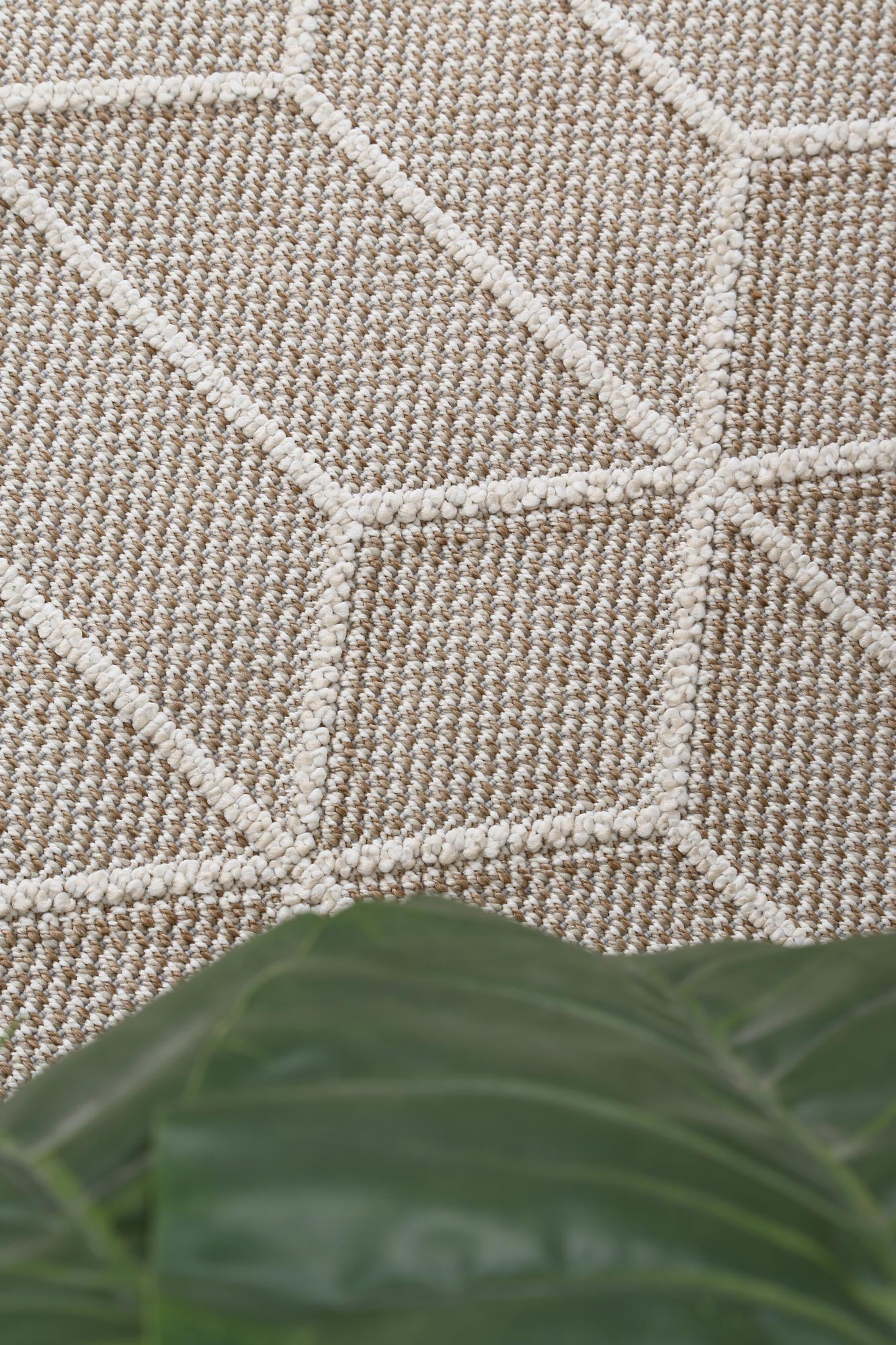 Vanuatu | Maemae Geometric Flatweave Rug - Beige