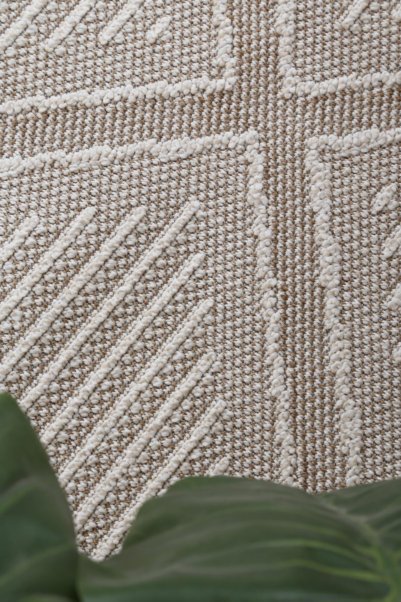 Vanuatu | Kenilorea Geometric Flatweave Rug - Beige
